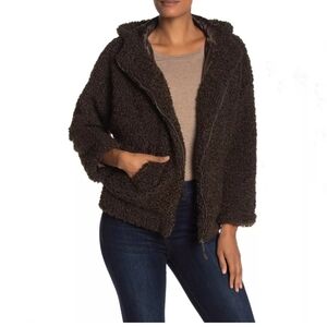 Max studio green faux stealing hooded teddy jacket coat